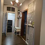 Charming Ground Floor - Center