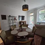 Lägenhet Charming Ground Floor - Center