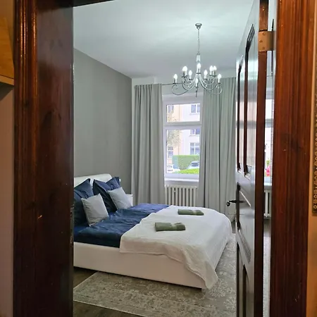 Charming Ground Floor - Center שצ'צ'ין