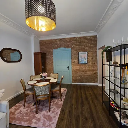 아파트 Charming Ground Floor - Center *