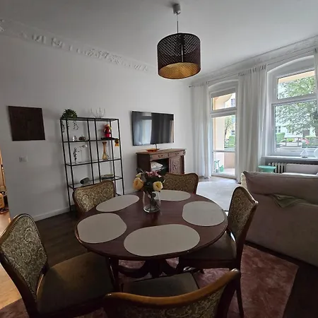 דירה Charming Ground Floor - Center