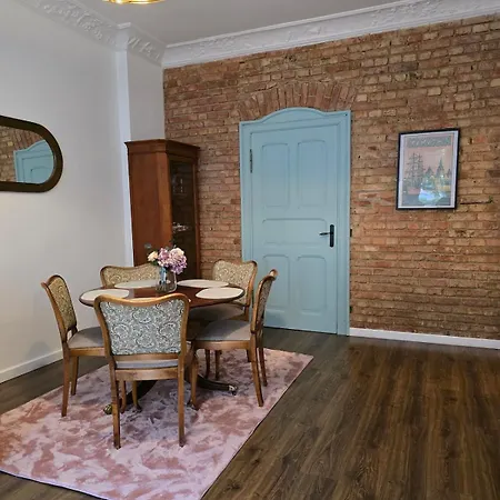 Charming Ground Floor - Center שצ'צ'ין