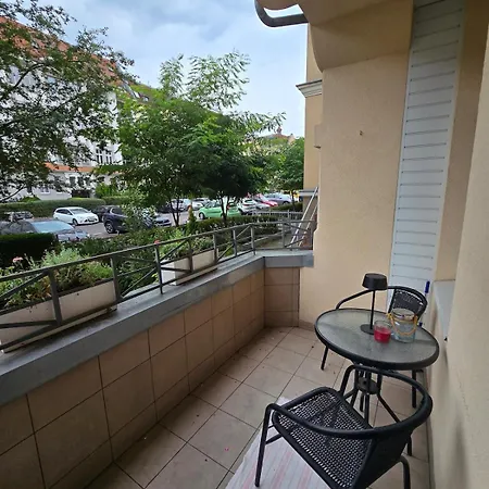 Charming Ground Floor - Center * 슈체친