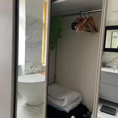 Charming Ground Floor - Center * 슈체친