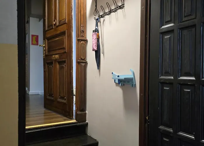 Charming Ground Floor - Center