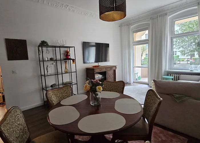 Lägenhet Charming Ground Floor - Center