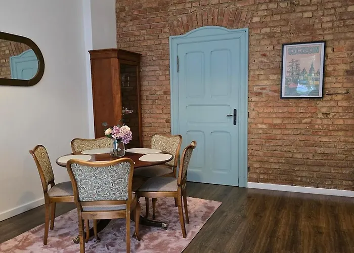 Charming Ground Floor - Center Szczecin