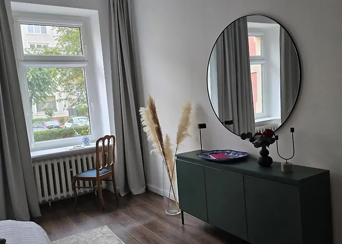 Charming Ground Floor - Center Lägenhet